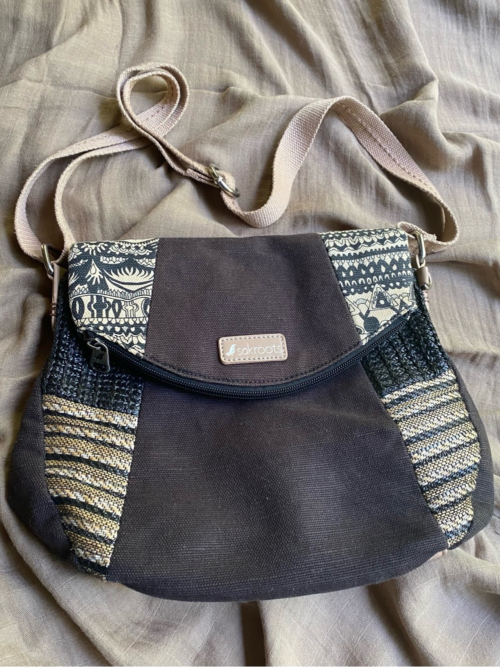 Sakroots Soft Black Patterned Crossbody Bag